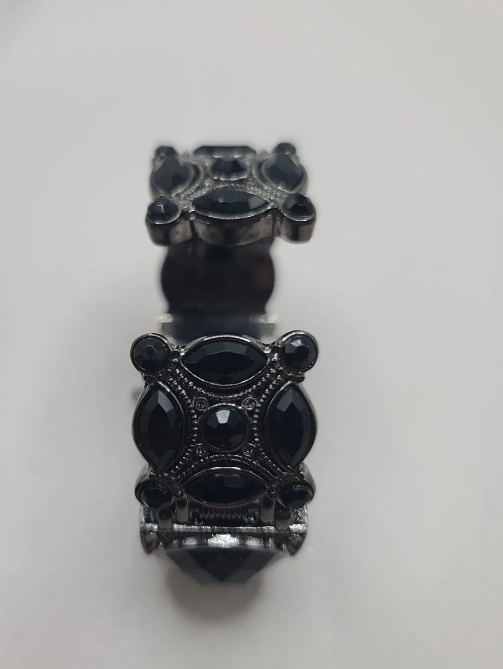 Versales Women's Black Gem Cuff Bracelet Watch